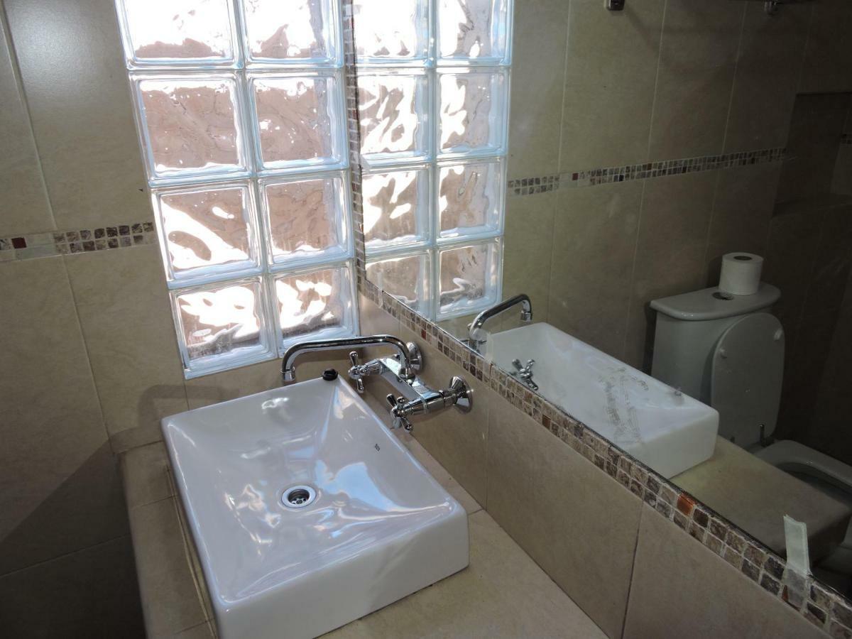 Hostal Casa De Piedra Умауака Стая снимка